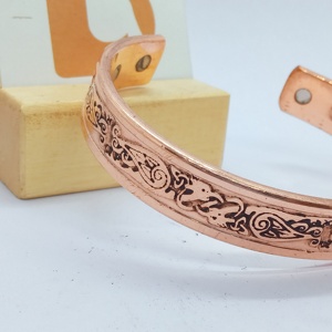 Vintage <b>Copper</b> Alloy Cuff Bracelet With Plant Pattern Unisex Jewelry Antique <b>Copper</b> Plated - Product Image 2