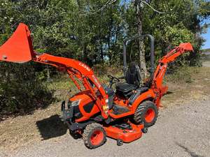 Tracteur agricole d'occasion BX23S 50 CV 4x4 avec transmission par engrenages, moteur puissant, pompe à boîte de vitesses haute efficacité, haute productivité - Product Image 1