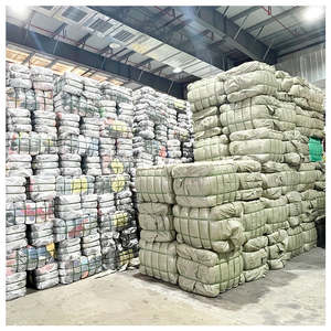 เสื้อยืดมือสองคุณภาพสูงราคาส่งถูกสำหรับเสื้อผ้าโพลีเอสเตอร์/คอตตอนแบบยูนิเซ็กซ์สำหรับผู้ใหญ่ ขายเป็นเบล - Product Image 1