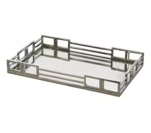 Plateau de service rond en métal argenté avec poignées en cuir, décoratif, de luxe, en acier inoxydable, pour la décoration de la maison, les aliments et la cuisine - Product Image 2