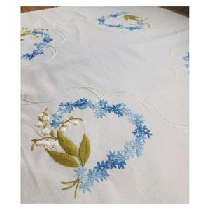 Serviettes en coton brodées sur mesure, linge de table élégant pour mariage, dîner, restaurant et décoration d'hôtel - Product Image 3