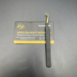Pince à cils en acier inoxydable noir mat bicolore en forme de L à 90 degrés pour volume, OEM - Product Image 2