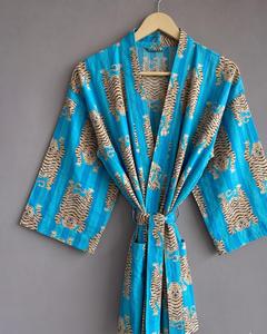 Robe Kimono Turquoise Imprimé Tigre Col V Manches Trois-Quarts Coupe Ample Ceinturée Décontractée Toutes Saisons en Polyester Tissé - Product Image 4