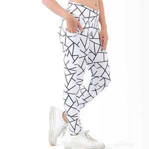 Leggings de Yoga de Alta Calidad para Mujer, Personalizables, Ajustados, con Logotipo Impreso, Cintura Media, Elásticos y Sin Costuras - Product Image 4