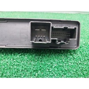 ECUs y Módulos de Computación Usados SRX 13578645 - Product Image 3