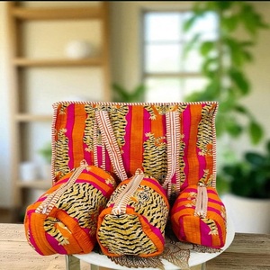 Ensemble de sacs fourre-tout matelassés légers à imprimé floral brodé, 4 pièces, unisexe, motif orange rayé, fermetures éclair à fruits, tissu tissé - Product Image 2
