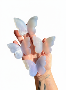 Papillon volant en cristal de haute qualité, chalcédoine bleue, pierre de guérison, ailes sculptées, papillon 3D & décoration d'intérieur, grossiste - Product Image 3