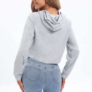 Sweat-shirt à capuche court gris clair pour femme, décontracté, à manches longues, avec cordon de serrage - Product Image 5