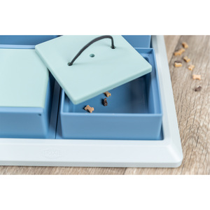 Boîte d'activités pour chien Poker Box 31 x 10 x 31 cm Niv 2 Jouet interactif pour animaux de compagnie pour la stimulation mentale et le jeu - Product Image 5