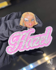 Colgante Personalizado de Plata de Ley 925 con Letra de Moissanita Certificada IGI, Estilo Hip Hop, con Nombre en Rosa, Engaste de Bisel y Corte Brillante - Product Image 5