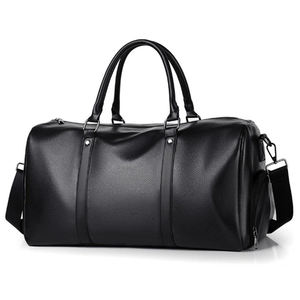 Sac de voyage en cuir bordeaux avec motif gaufré, technique de teinture unie, 80g, bandoulière réglable, poignée supérieure, personnalisation de la marque et du modèle - Product Image 2