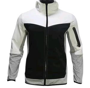 Grande veste à capuche unisexe avec poches, coutures naturellement douces et durables, respirante - Product Image 2