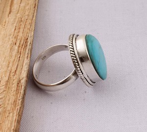 Bague de fête classique artisanale en argent sterling 925 avec améthyste, vente en gros, vintage, ovale, pierre précieuse, motif soleil, bordure dentelée, style affirmé - Product Image 4