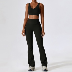 Ensemble de yoga pour femmes le plus vendu en gros, respirant, écologique, 2 pièces, haute qualité, service OEM, vêtements de sport et de fitness - Product Image 1