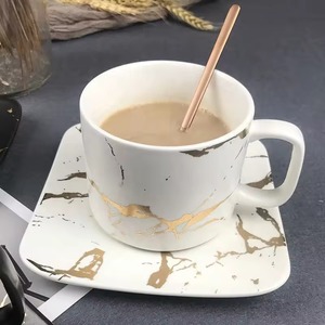 Mug mignon avec une jolie soucoupe, parfait pour les collections esthétiques, mug en céramique adorable avec une glaçure de haute qualité. - Product Image 5
