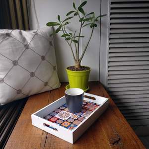 Plateaux de service en bois de manguier faits à la main, revêtement blanc avec autocollant émaillé, pour la cuisine et la salle à manger, usage polyvalent, vente en gros - Product Image 5