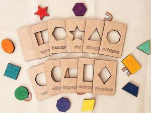 Paire d'épées artisanales en bois durables, best-seller, écologiques, jouet en bois pour enfants, activité ludique - Product Image 2