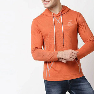 Sudadera con Capucha de Algodón de Alta Calidad con Corte Relajado y Elegante para Actividades de Moda Cómodas - Product Image 4