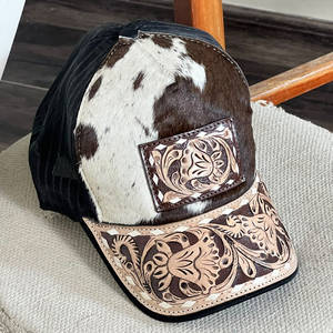 Casquette Trucker Unisexe Style Western Marron en Cuir de Vachette avec Visière en Cuir Façonné à la Main et Motifs Floraux en Relief, Dos en Maille, 6 Panneaux - Product Image 3