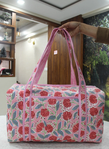 Bolso de Mano Acolchado de Algodón XL para Mujer, Hecho a Mano, con Diseño Floral, para Viajes de Fin de Semana, Ecológico, de Lujo, Ligero, para Llevar al Hombro - Product Image 3