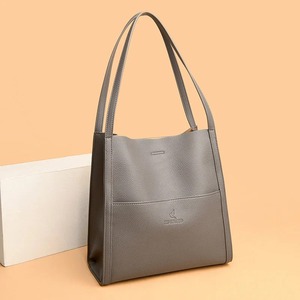 Sac fourre-tout pour femme en cuir durable, parfait pour le bureau et le shopping - Product Image 6