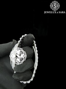 Montre en diamant glacé blanc de haute qualité pour hommes ou cadeaux et promotions, disponible à un prix abordable - Product Image 2