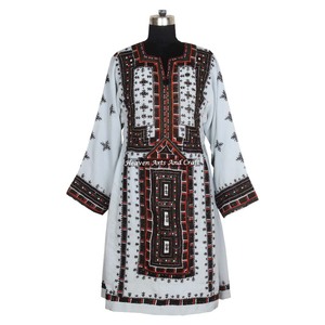 Top/Tunique/Kurta imprimé de fleurs véritables, collection BDR023, broderie à la main vintage, robes Banjara Balochi, collection Banjara. - Product Image 1