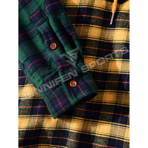 Chemise de moto pour homme en flanelle de coton doublée de fourrure, respirante, à motif à carreaux, pour une protection optimale. - Product Image 3