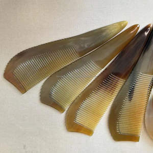 Peine de Cuerno de Color Natural para Todo Tipo de Cabello, Decoración Artesanal Exclusiva para el Hogar de Tayyab Handicraft de la India - Product Image 6