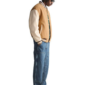 Chaqueta Universitaria con Acabado Satinado Brillante para Hombre, Chaqueta Varsity Ligera con Logotipo Personalizado, Venta al Por Mayor - Product Image 5
