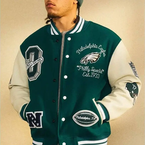 Chaqueta Varsity Verde para Hombre, Bordada con el Logotipo de Filadelfia, Estilo Urbano de Invierno, Corte Regular, Botones Cubiertos - Product Image 6
