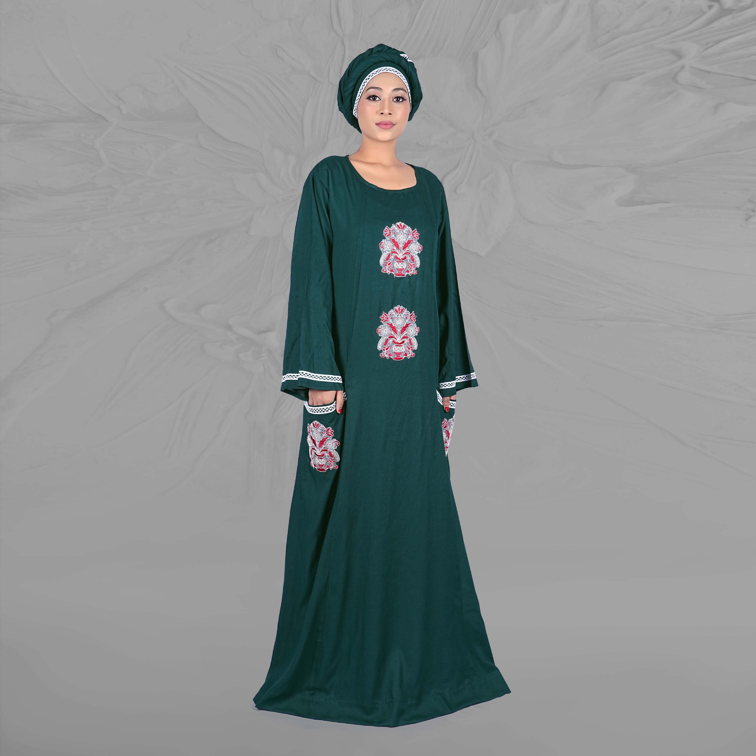 สีเขียวเข้ม