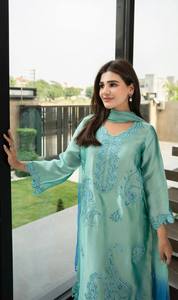 Ensemble Salwar Kameez brodé pour femme en rayonne lourde, avec Kurta à points de chaînette, Palazzo et Dupatta, infroissable, tenue ethnique - Product Image 2