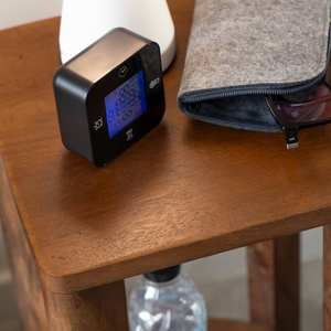 Mesa de Noche Vandana Vista Ultra de Madera de Mango - Product Image 3