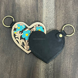 Llavero de Cuero Vacuno Hecho a Mano de Inspiración Occidental con Patrón Floral Grabado, Llavero Rústico y Duradero para Llaves de Coche - Product Image 6