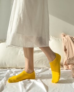 Chaussettes de nuit douces et chaudes en microfibre hautement élastique, respirantes, couleur bonbon classique, chaussettes pantoufles moelleuses pour femmes - Product Image 6