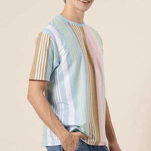 Camiseta moderna de corte holgado con acabado impecable, perfecta para amantes del estilo urbano y buscadores de comodidad. - Product Image 5