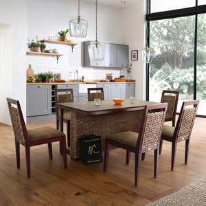 Ensemble de table à manger carrée VERONA en jacinthe d'eau élégante avec plateau en verre trempé, pieds en bois massif, écologique et durable, 6 places - Product Image 1