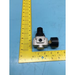 Kit régulateur et manomètre AMAT 0190-12371 SMC - Équipements et pièces semi-conductrices de renommée mondiale à confiance - Product Image 1