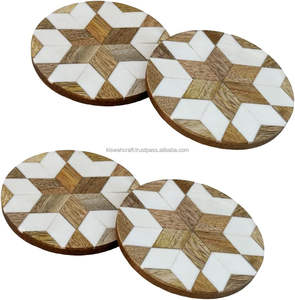 Dessous de verre élégant moderne en résine transparente et en bois plaqué or à la mode pour le café, le thé et les boissons Tapis et tampons de style classique - Product Image 4