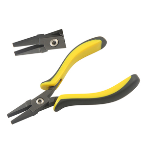 Pince de précision à bec plat 120 mm, mâchoires lisses, poignées ergonomiques jaune-oxide noir, à ressort, pour soudure de jonction, sertissage de bijoux, circlip, OEM - Product Image 1