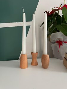 Ensemble de 3 bougeoirs coniques en bois naturel, style minimaliste, design scandinave moderne, pour la décoration de table à manger - Product Image 5