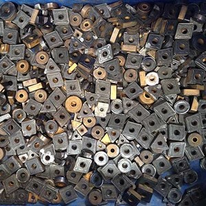 Gránulos de Carburo de Tungsteno Sinterizado Irregular de 9.5~12.7mm para Soldadura y Brazing, Partículas Cementadas Personalizadas Marca Lampang - Product Image 2