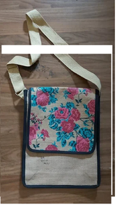 Sac messager en toile à motif floral avec bandoulière réglable, sac à bandoulière léger pour les voyages quotidiens, transport décontracté pour hommes et femmes - Product Image 2