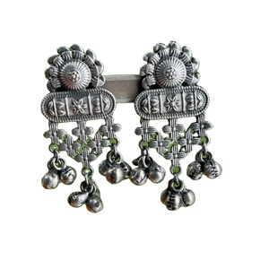 Pendientes de Araña Étnicos Banjara Hechos a Mano de Latón Plateado Oxidado para Mujer ARTS JEWELS con Engaste de Bisel, Estilo Antiguo para Boda - Product Image 1