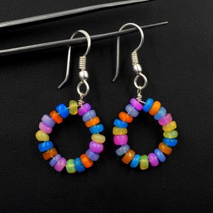 Pendientes de Ópalo Etíope Multicolor Natural, Plata de Ley y Oro - Product Image 2