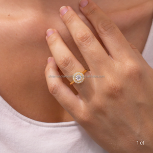 แหวนแต่งงาน/หมั้นทรงคลาสสิกประดับเพชรโมอิสซาไนต์ ดีไซน์มิลเกรน ชุบแพลตตินั่ม เงินแท้ 925 แฟชั่นทันสมัย - Product Image 4