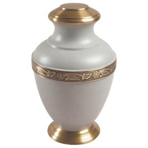 Urna de cremación de latón Premium con artesanía clásica y acabado pulido elegante por Axiom Home Accents - Product Image 4