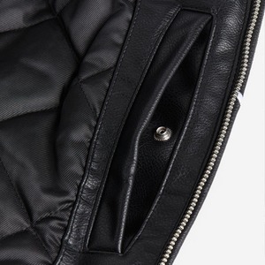 Veste de baseball en cuir véritable noir sur mesure de haute qualité pour hommes, veste bomber tendance avec broderies et patchs en chenille - Product Image 4