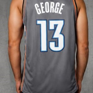 Camiseta de Baloncesto Negra George 13 para Hombre, Sin Mangas, Sublimada, de Poliéster, Cuello en V, Corte Regular, Transpirable, Personalizable, para Verano - Product Image 2